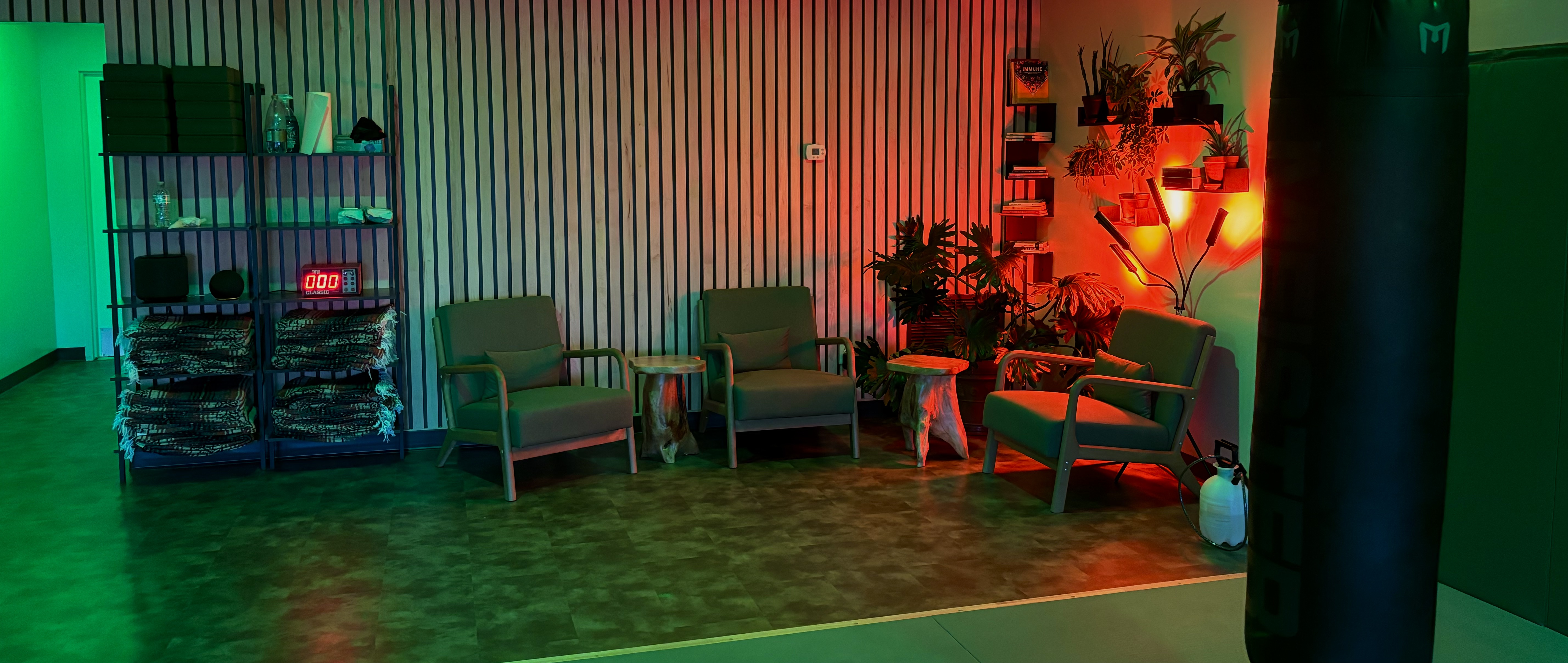 Haven HHC Booknook